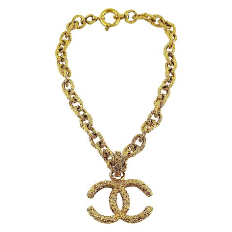 chanel necklace dainty|chunky Chanel necklace.